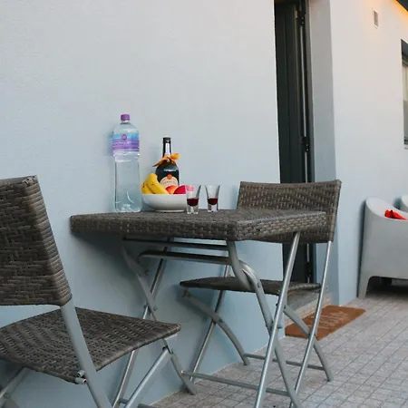 Holiday home 9min Metro To Downtown - Couples&kids - Free Parking