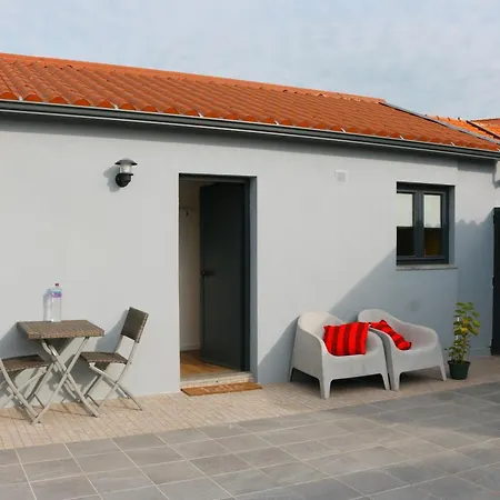9min Metro To Downtown - Couples&kids - Free Parking Casa de Férias Porto